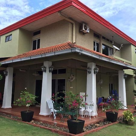 Casapelindung Guesthouse Kuantan Ngoại thất bức ảnh
